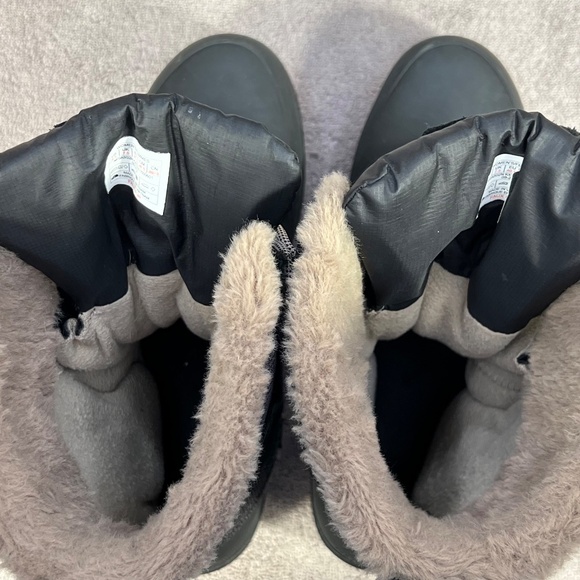 The North Face Shellista IV Mid Faux Fur Lace Up Snow Boots Waterproof 9.5 Black - Picture 9 of 10